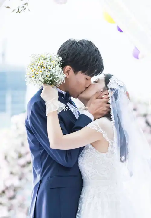 吴倩生了