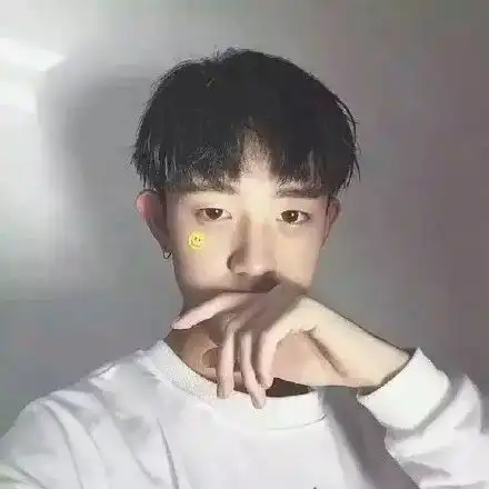no12男生留短中分也是挺帅的