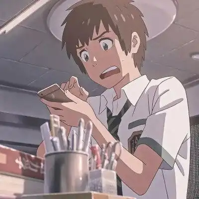 情侣头像动漫一左一右配对分开,比较独特的情侣头像