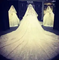 做最美的新娘一起看看明星怎么选婚纱
