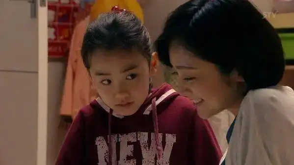 相差23岁的两代天才童星惊喜合作引热议同样从幼时一举成名到质疑不断