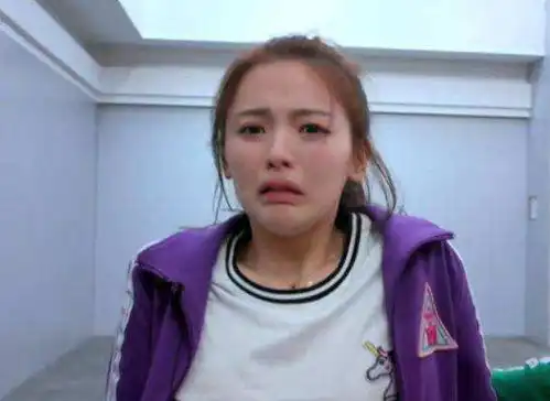杨超越急嫁人争议表态惹是非,网友想嫁入豪门