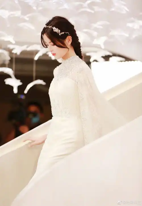杨超越超越妹妹生日快乐