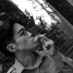 帅气邪魅超拽男生小丑个性黑白头像年轻不拽世界怎么精彩
