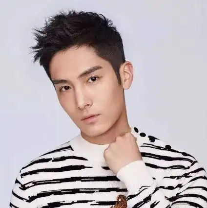 公认最帅的26岁男星,张一山垫底,邓伦只排第二,第一帅到极致