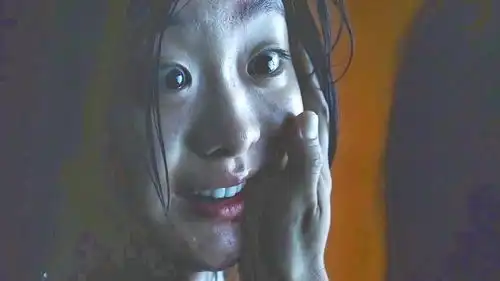 韩国高分电影女孩转身邪魅一笑,直接黑化开启超神模式