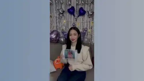 孟美岐cos表情包,秦霄贤实力很强悍,郑爽太懂事丧失很多