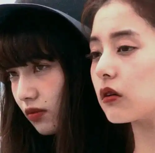 盐系露脸女生头像