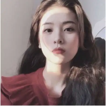 高冷头像女因喜欢你,借着你的光,瞧见了从未见过的世界