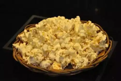 不要给孩子吃这8种零食了,妈妈们长点心吧,别再任由孩子继续吃