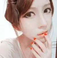 推荐几张适合做qq头像的照片女生单人