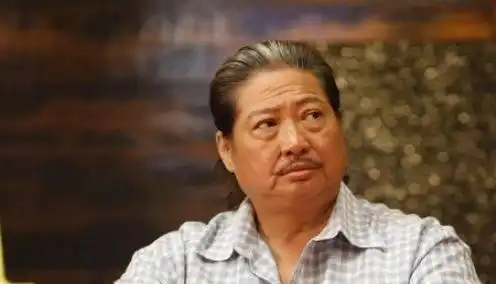 只请了几天假,洪金宝就被炒了,对此他只说了四个字