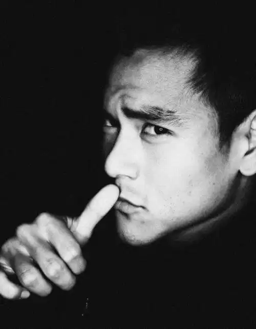 对姜文来说,许晴的臀周韵的颜,都比不上他的屁股吸引力大