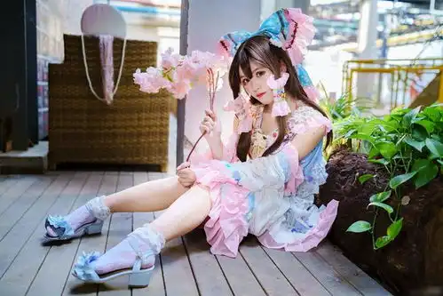 三位国人妹子cos的东方系列角色博丽灵梦造型真是相当可爱