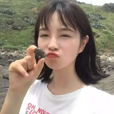 00后超拽霸气女生头像