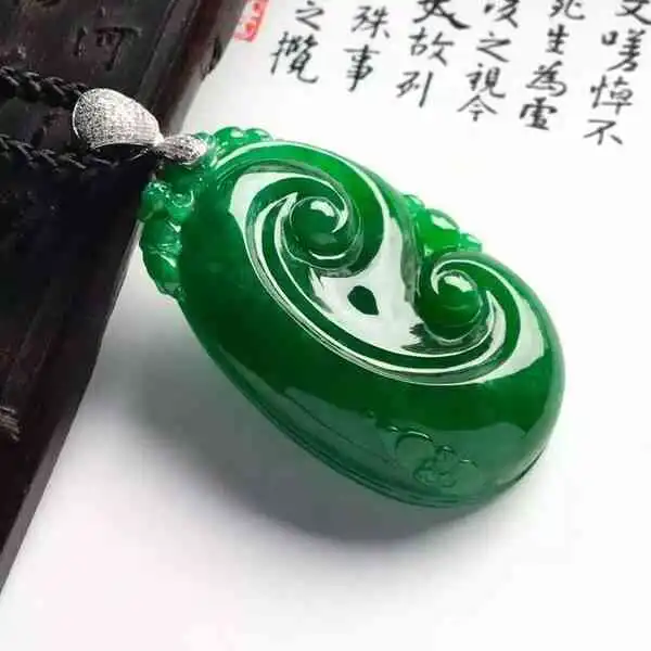 翡翠如意朝左朝右讲究左右方向的含义与象征