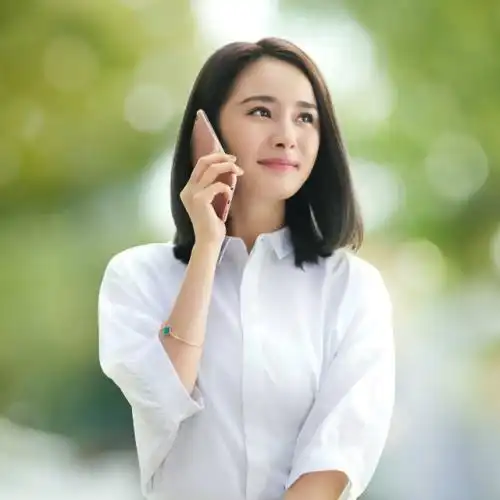 杨紫和崔雪莉同穿一件衣服,就是买家秀与卖家秀,怎么回事