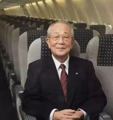 稻盛和夫一个人走上坡路,是因为做对了这三件事