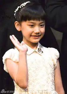 妈妈不在热播芦田爱菜激萌霸气造型盘点