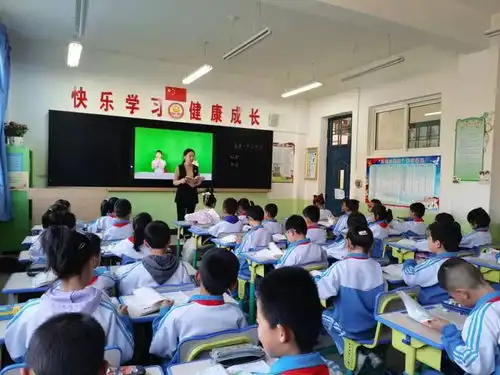 靖远县西关小学教师王兴莉以爱耕耘以心育人