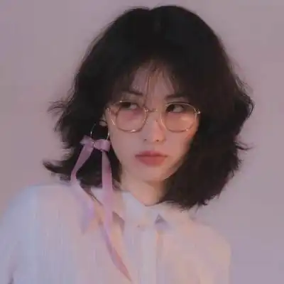 渝美感度爆棚的小众头像读书女生头像我要个性网