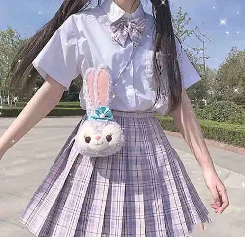 jk制服女生头像说夜色美的人,一定是没见过你笑的样子