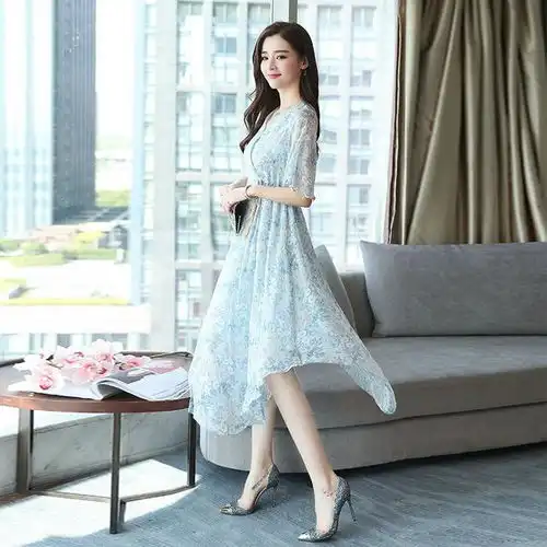 遇见那一抹蓝新衣美不过夏,日常穿搭仙气萦绕,衬托十足女人味