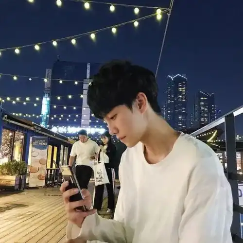 男生头像忘不掉的回忆就记住吧