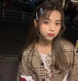 杨超越用19字回应整容,掰倒空穴来风流言,看完黑转粉