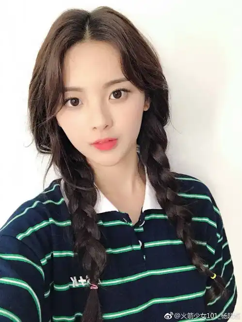 杨超越成火箭少女最大赢家,斩获众多资源却被老师怼