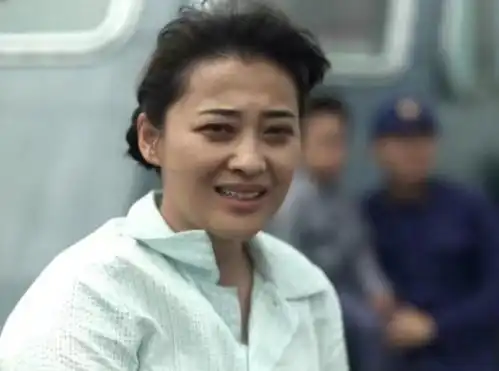 父母爱情人到晚年,最富有的是子女在身边