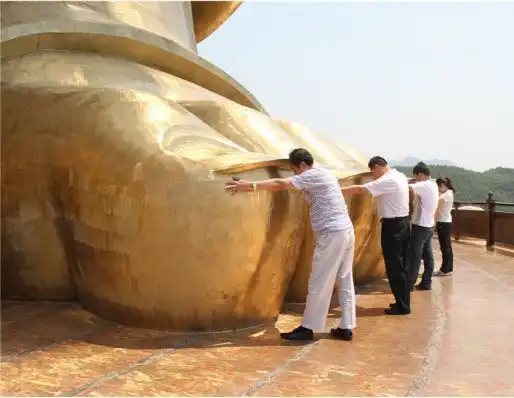 世界最大佛像在中国,耗资12亿建成,如今却凄凄惨惨戚戚