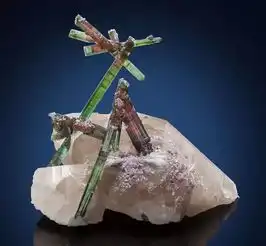世界上最美的27张天然矿物图片看过后,一生难忘
