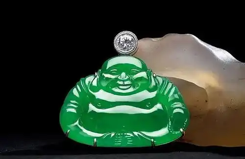 翡翠佛公不能随便戴这些讲究你必须知道
