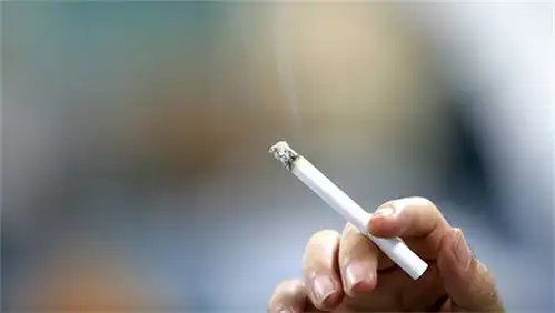 女性肺癌发病率急剧升高,谁是罪魁祸首