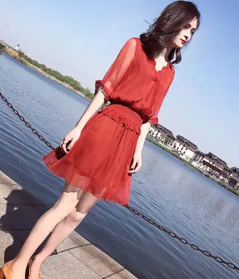 云想衣裳花想容,红衣美女又会让你想到什么呢