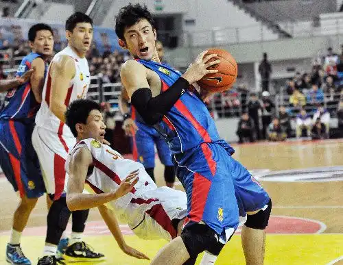重磅消息,又一cba名将转型为主教练,能否一鸣惊人