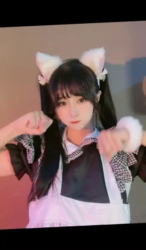 我有名字的,我不叫光腿那女的,我叫小情人猫系女友我的小情人