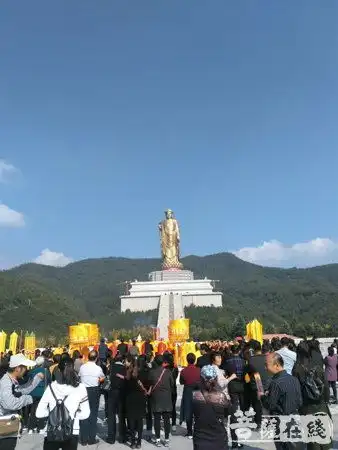 喜迎十九大河南佛泉寺举行中原大佛开光九周年纪念法会