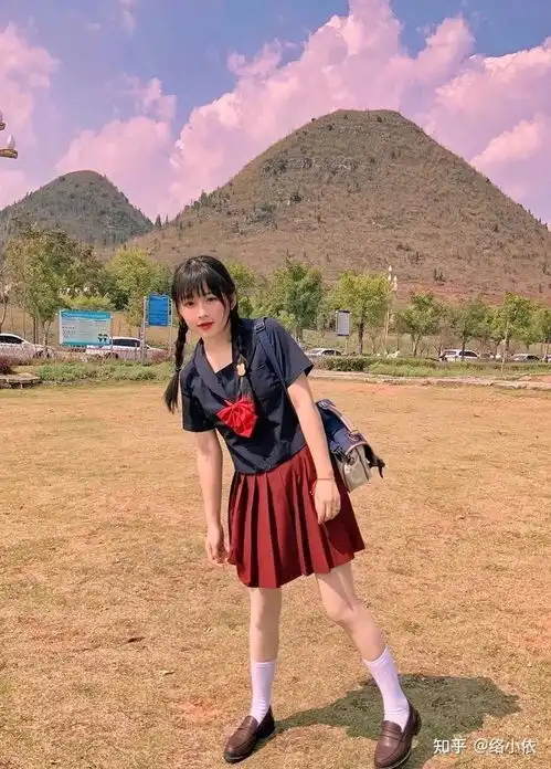 jk制服女孩jk制服入坑指北jk制服日常怎么穿正统jk制服店铺推荐