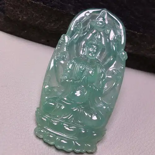 冰种晴水千手观音挂件翡翠