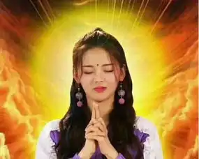 被称为锦鲤的杨超越,为什么能这么火幸运和努力都分不开