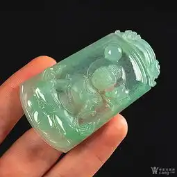 天然a货翡翠老坑水润满绿观音吊坠