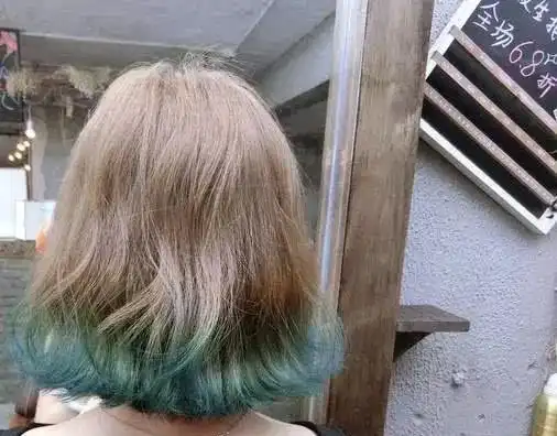 这些低调又吸睛的发色,才是你这个冬天最好的选择