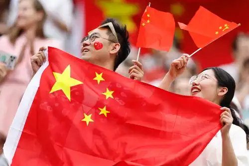 巴黎奥运会中国红,我为你骄傲