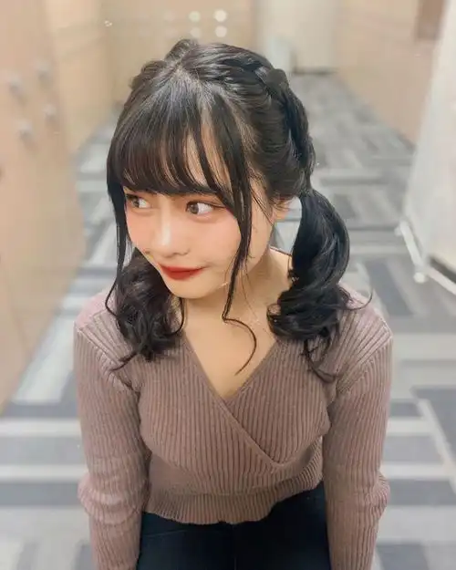 熊本奇迹美少女西本嘟嘴卖萌表情让人好想拥入怀中