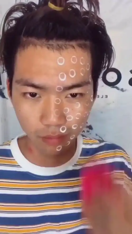 男朋友出门前特意画的蔡徐坤仿妆,这真的太帅了,鸡你太美不是吹的