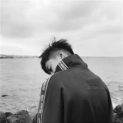 霸气男生头像黑白酷帅,用金钱买走你的酷帅