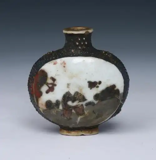 清山水人物纹瓷鼻烟壶