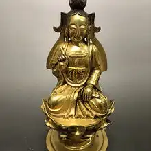 甜白釉刻牡丹纹大葫芦瓶一对